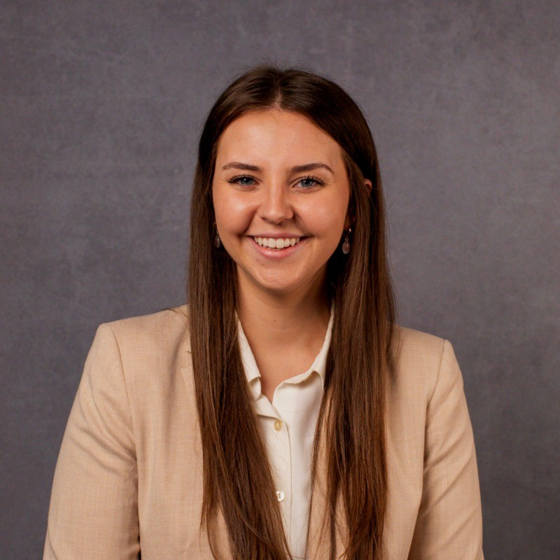 Molly, Accounting and Compliance at Velora Payments